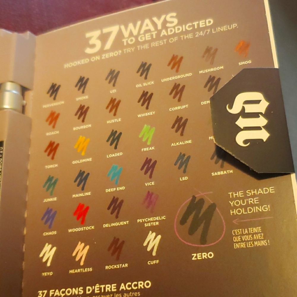 URBAN DECAY 24/7 GLIDE-ON EYE PENCIL. - Picture 5 of 8